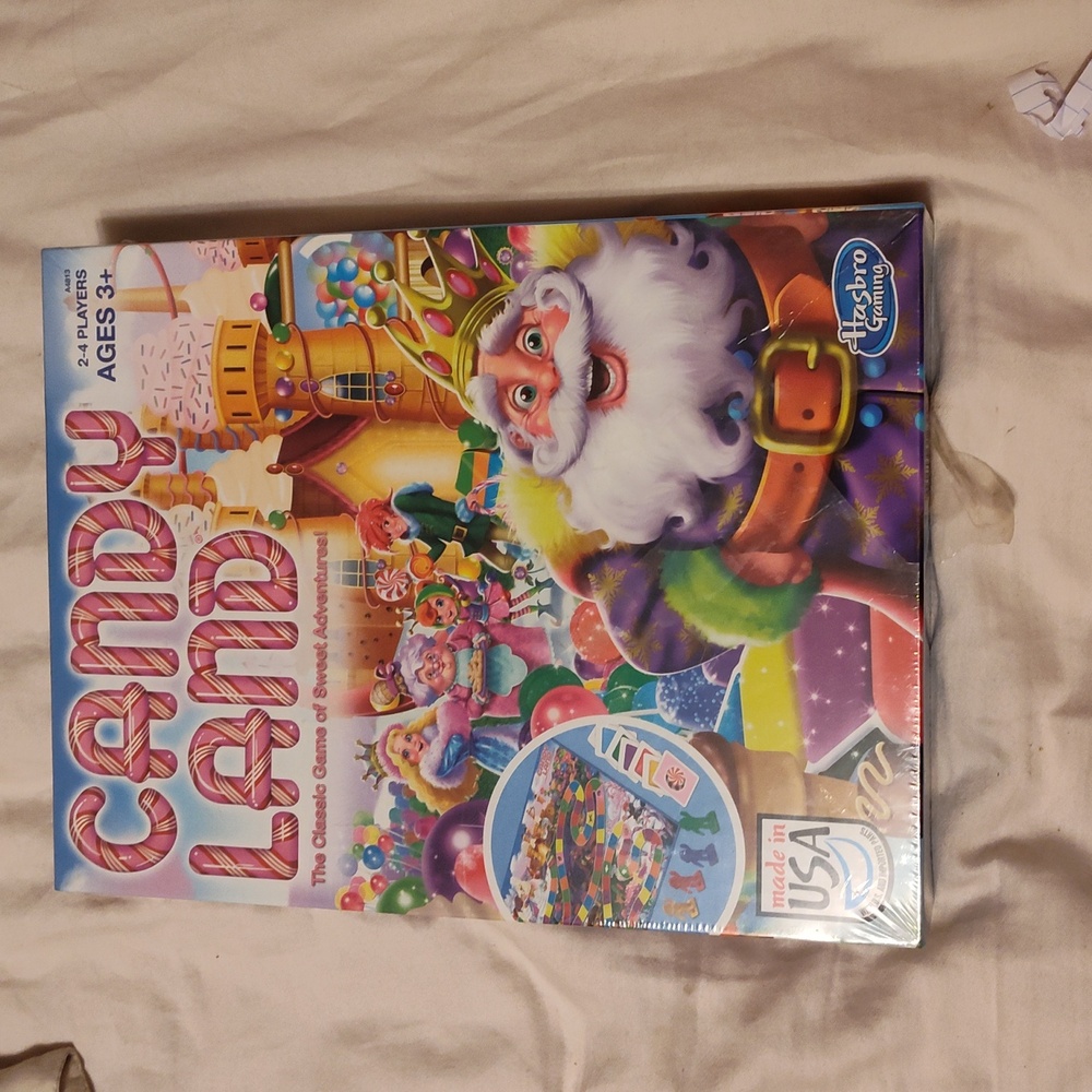 Candy Land New in box & plastic The Classic Game Age 3+ 2-4 Players